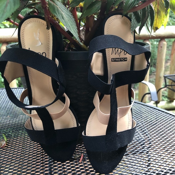 Impo- Edwina NWOT black & beige sandals, size 8 M - Picture 11 of 14
